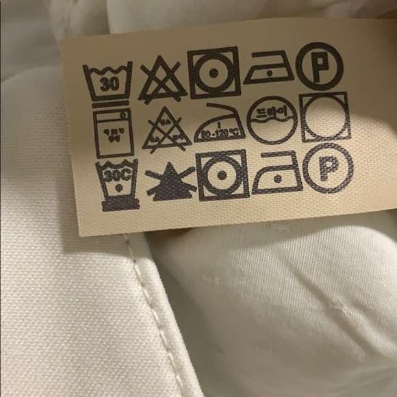 NWT. Massimo Dutti Ecru Satin Trousers. Size 6, 8. - Picture 10 of 10